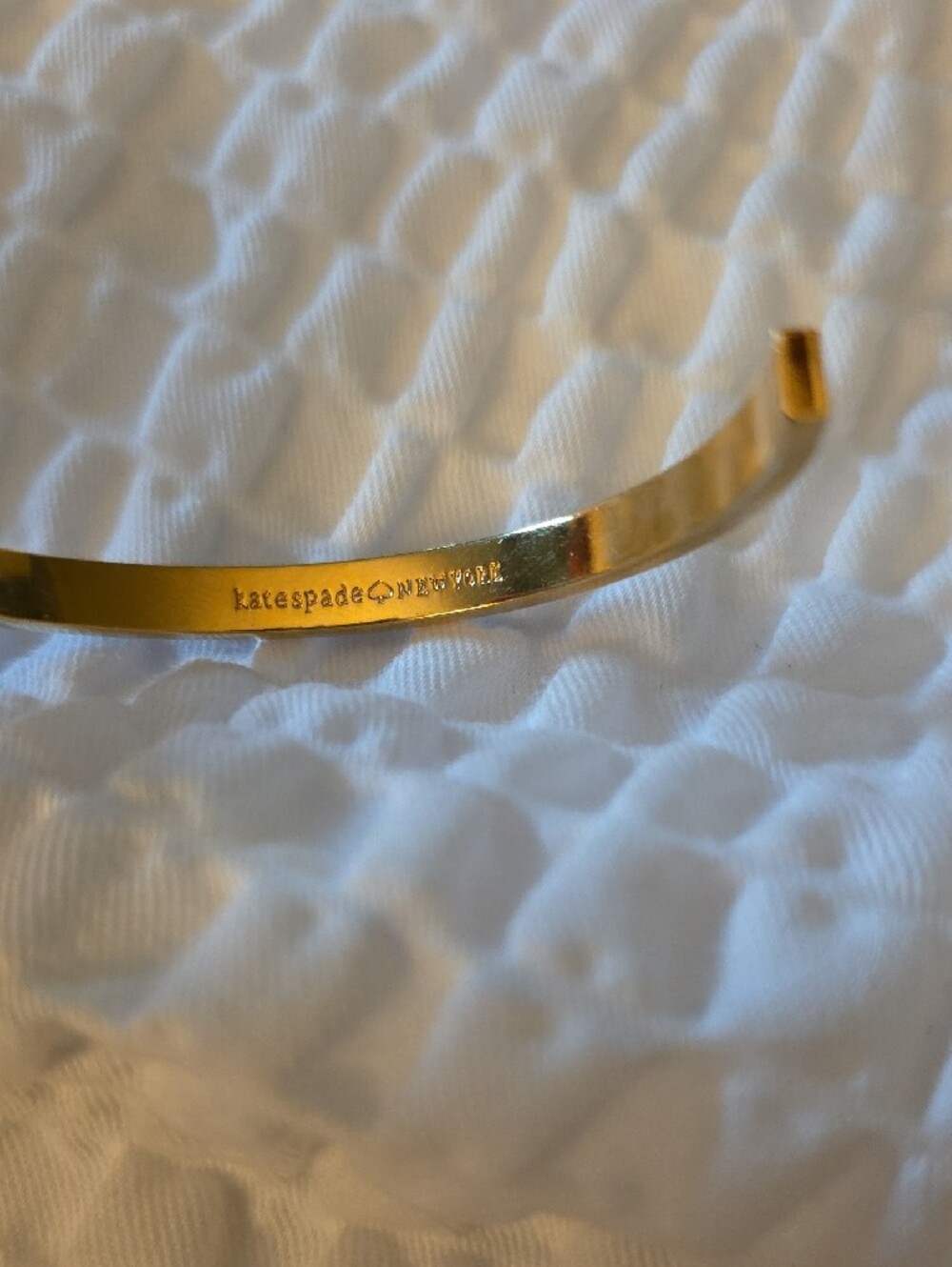 kate spade NWOT Gold-Tone Bracelet with Purple Enamel and Spade Accent - Picture 5 of 6